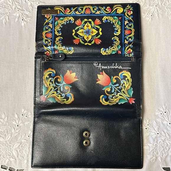 EUC Anuschka Trifold Floral Hand-painted wallet - Picture 3 of 3